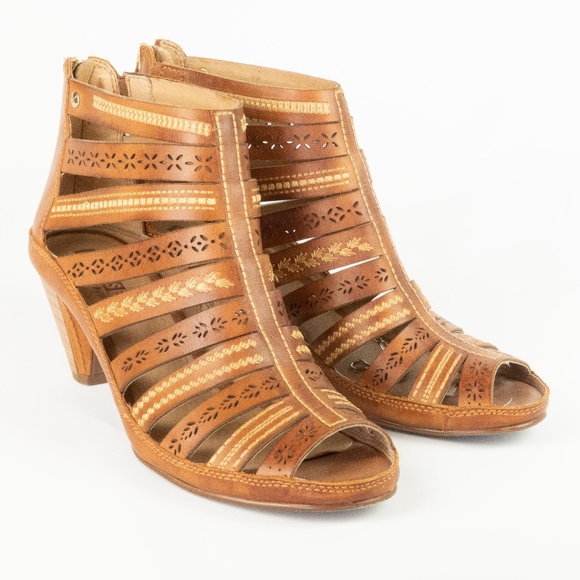 Pikolinos Booties - Picture 1 of 9